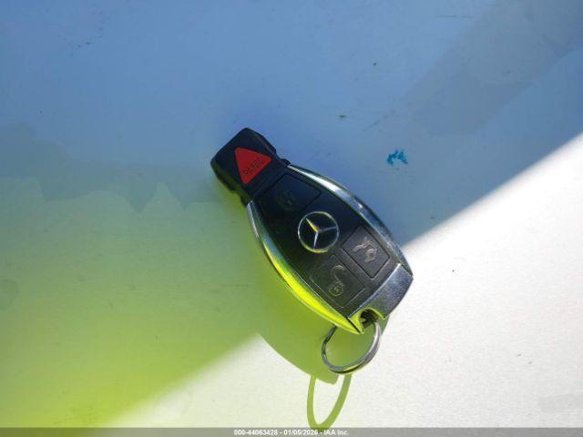 Mercedes-Benz C-Class Image 9