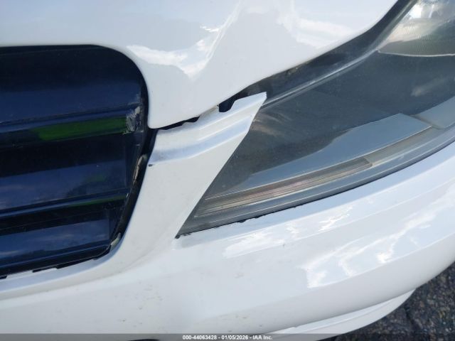 Mercedes-Benz C-Class Image 6