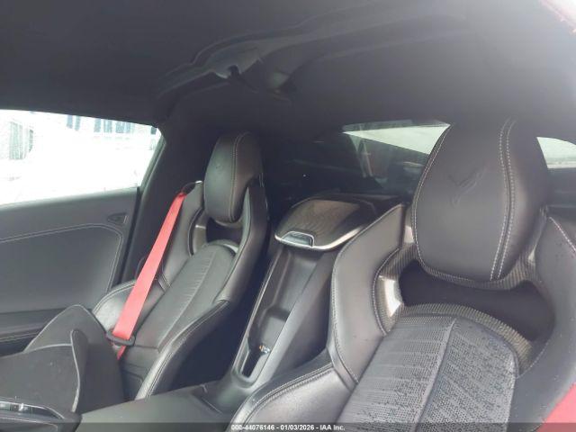 Chevrolet Corvette Rwd  2lt Image 15