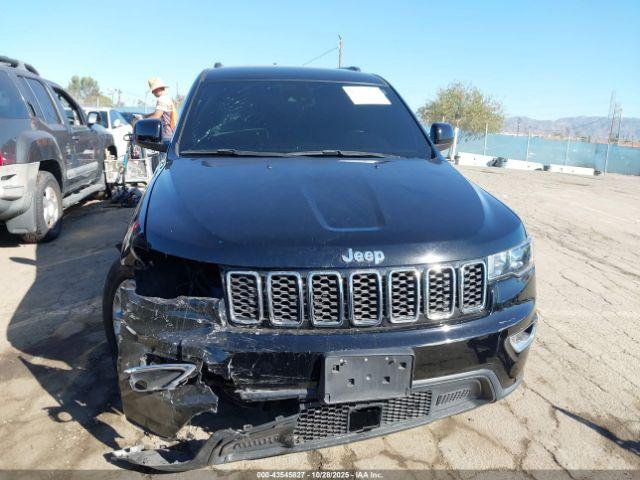 Jeep Grand Cherokee Laredo X 4x4 Image 11