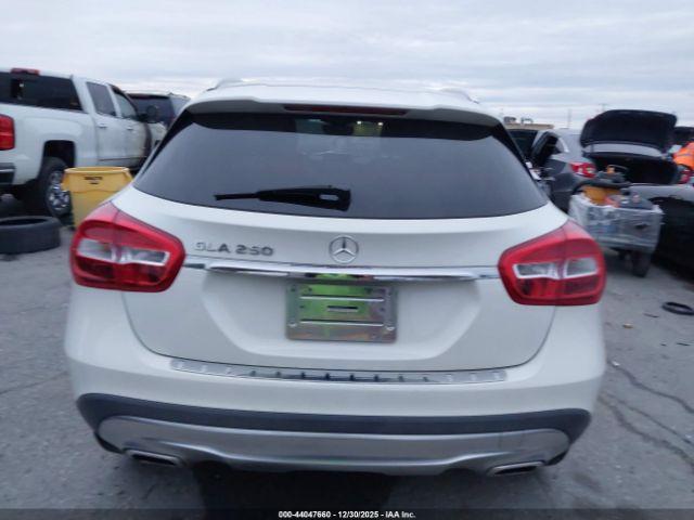 Mercedes-Benz GLA Image 4