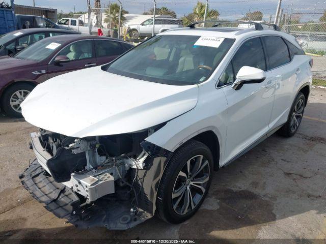 Lexus RX Image 6