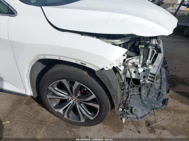 Lexus RX Image 13