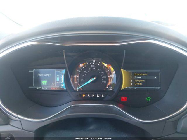 Ford Fusion Titanium Image 5