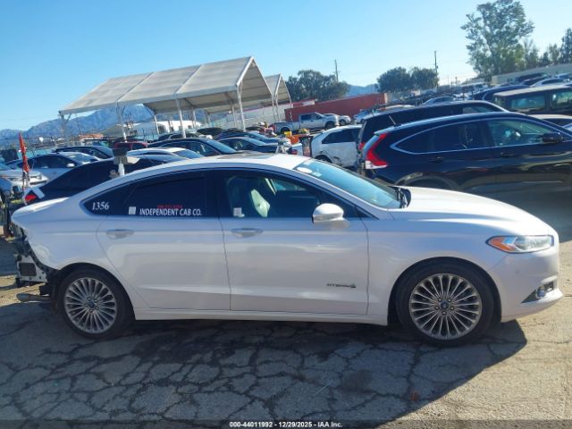 Ford Fusion Titanium Image 12