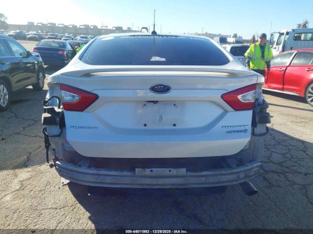 Ford Fusion Titanium Image 13
