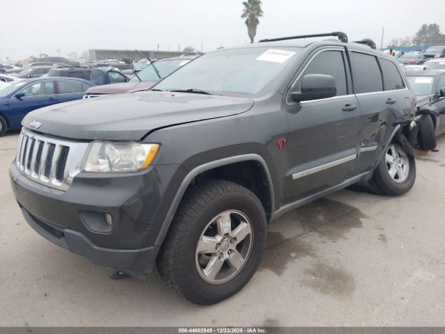 Jeep Grand Cherokee Laredo Image 2