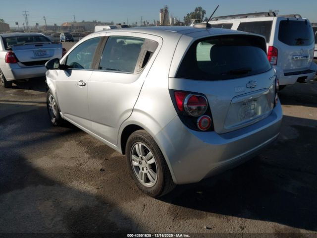 Chevrolet Sonic Lt Auto Image 3