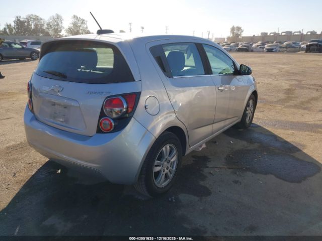 Chevrolet Sonic Lt Auto Image 4