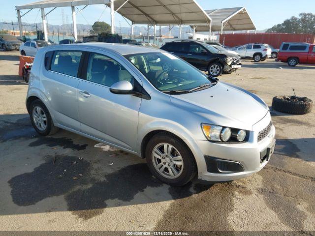 Chevrolet Sonic Lt Auto Image 16