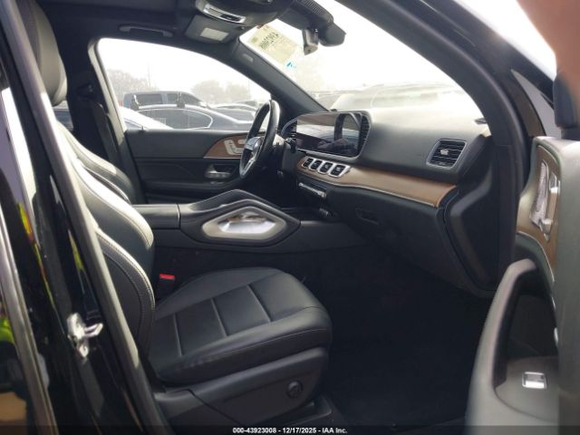 Mercedes-Benz GLE Image 17