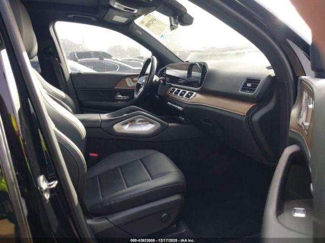 Mercedes-Benz GLE Image 17