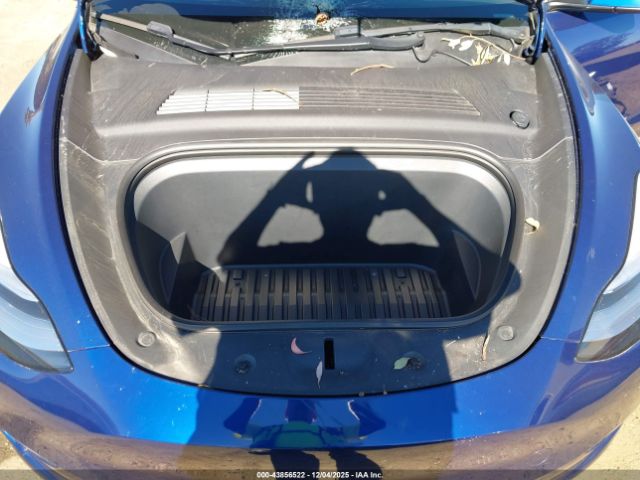 Tesla Model Y Long Range Dual Motor All-wheel Drive Image 14