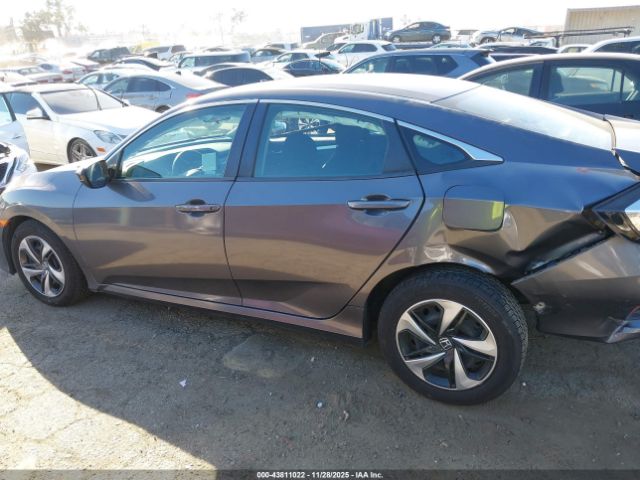 Honda Civic Lx Image 10