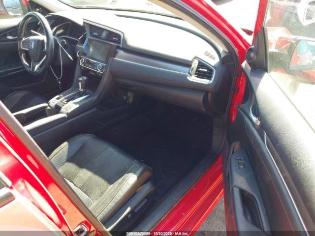 Honda Civic Touring Image 10