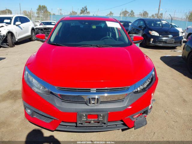 Honda Civic Touring Image 3