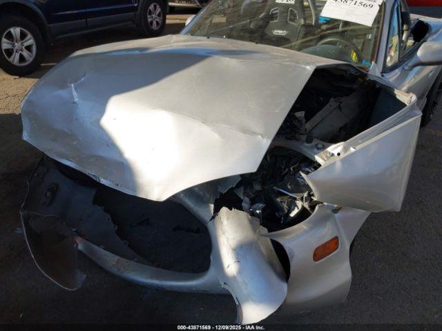 Mazda MX-5 Miata Image 13