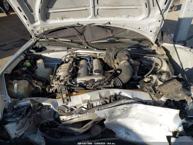 Mazda MX-5 Miata Image 12