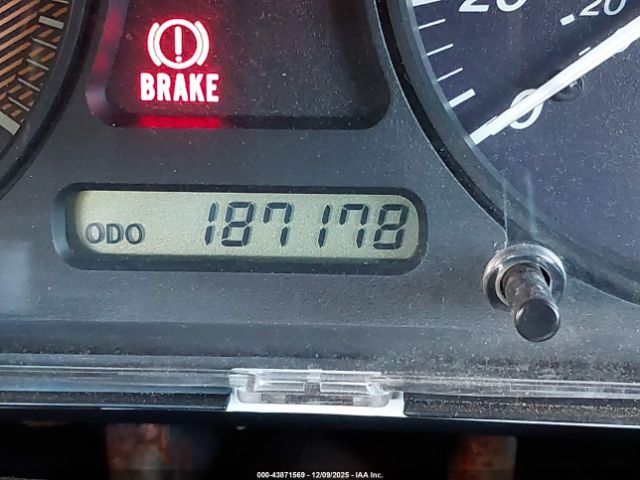 Mazda MX-5 Miata Image 10