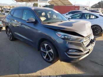  Salvage Hyundai TUCSON