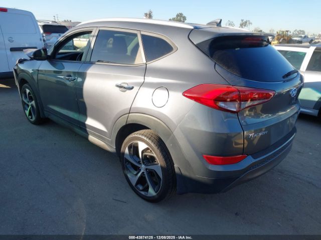 Hyundai TUCSON Limited Image 16