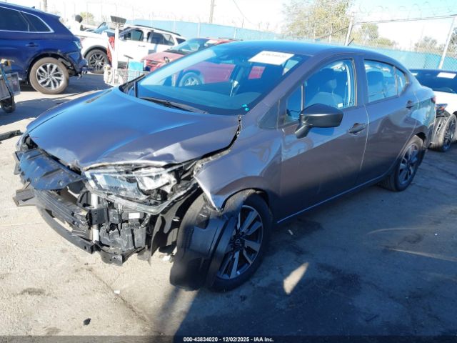 Nissan Versa 1.6 S Image 7