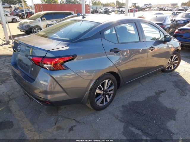 Nissan Versa 1.6 S Image 2