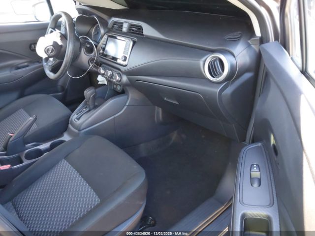 Nissan Versa 1.6 S Image 5