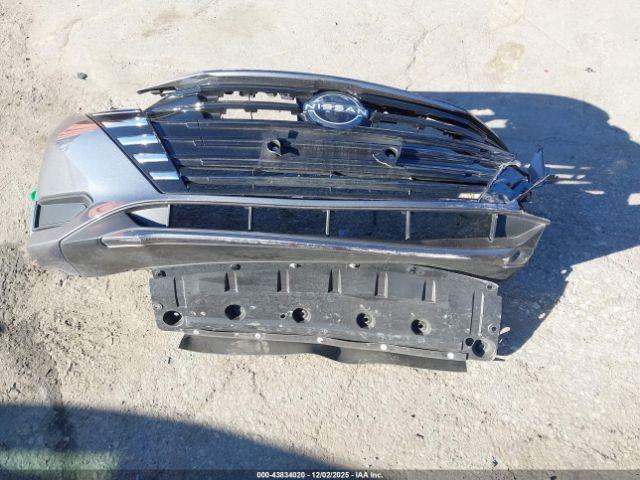 Nissan Versa 1.6 S Image 15