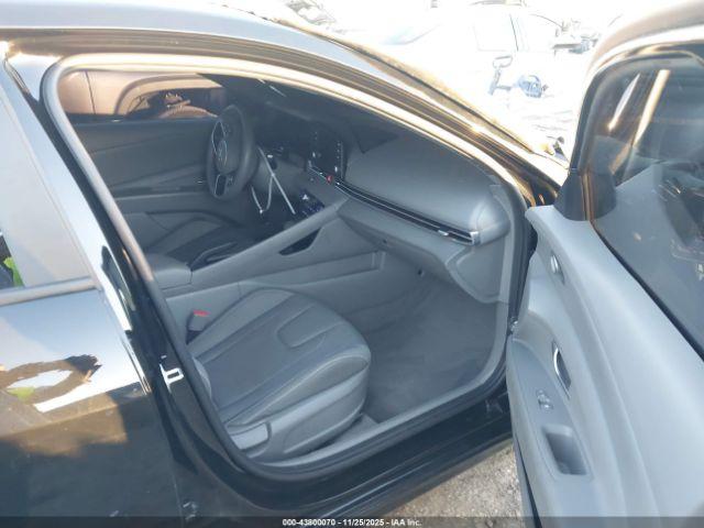 Hyundai ELANTRA Sel Image 18