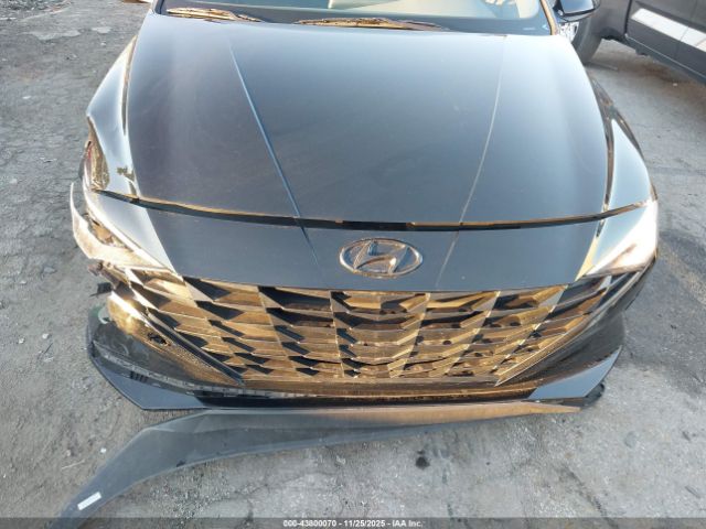 Hyundai ELANTRA Sel Image 16