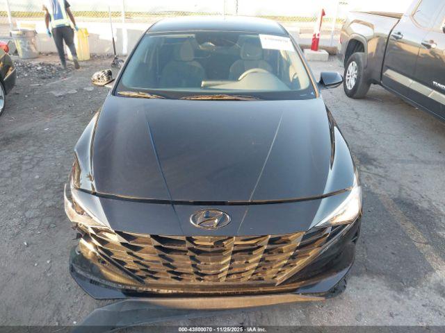 Hyundai ELANTRA Sel Image 10