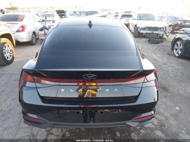 Hyundai ELANTRA Sel Image 8