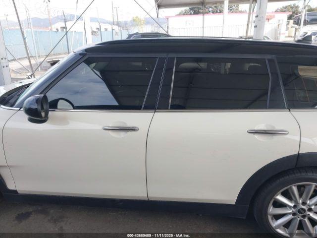 MINI Clubman Cooper S Image 16