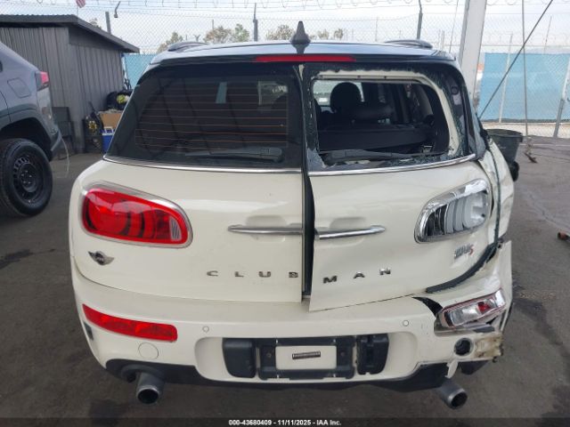 MINI Clubman Cooper S Image 12