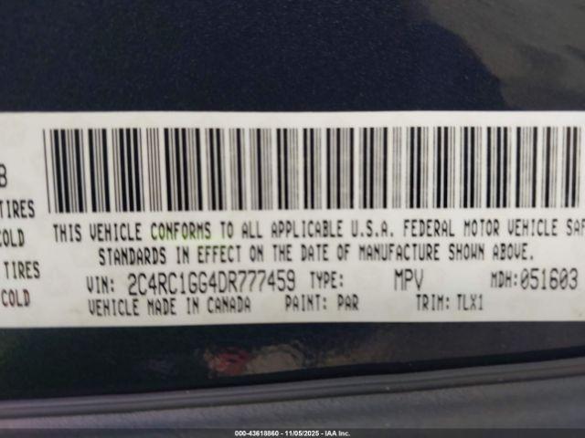 Chrysler Town & Country Limited Image 5