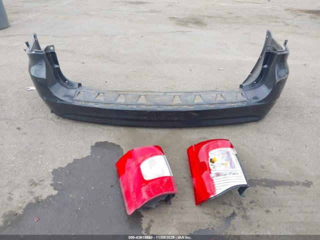 Chrysler Town & Country Limited Image 10