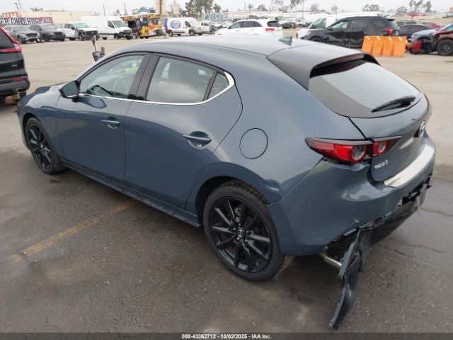 Mazda Mazda3 Premium Image 5