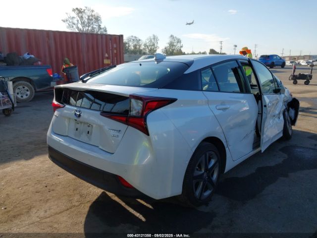 Toyota Prius Xle Image 2