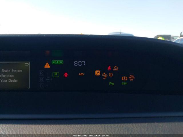 Toyota Prius Xle Image 6