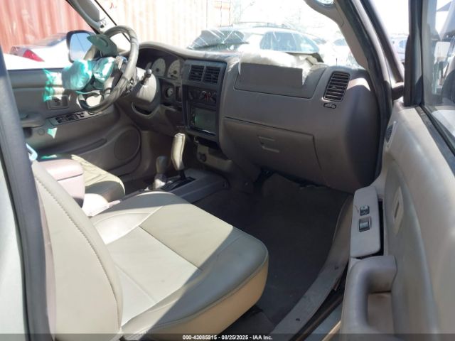 Toyota Tacoma Base V6 Image 4