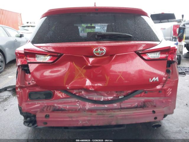 Scion iM Image 17