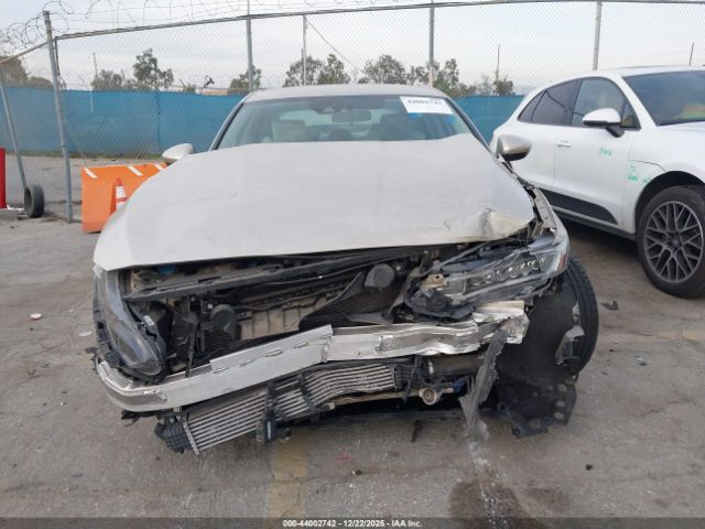 Honda Accord Lx Image 12