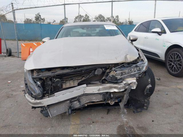 Honda Accord Lx Image 12