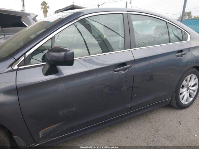 Subaru Legacy 2.5i Premium Image 13