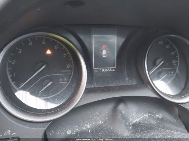 Toyota Camry Se Image 2