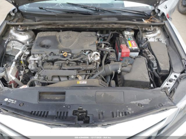 Toyota Camry Se Image 10