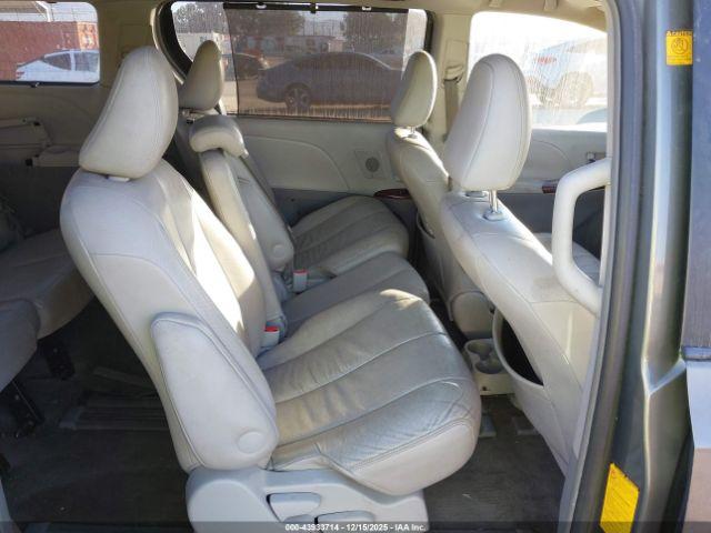 Toyota Sienna Xle V6 Image 6