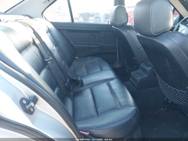 BMW 3 Series Image 14