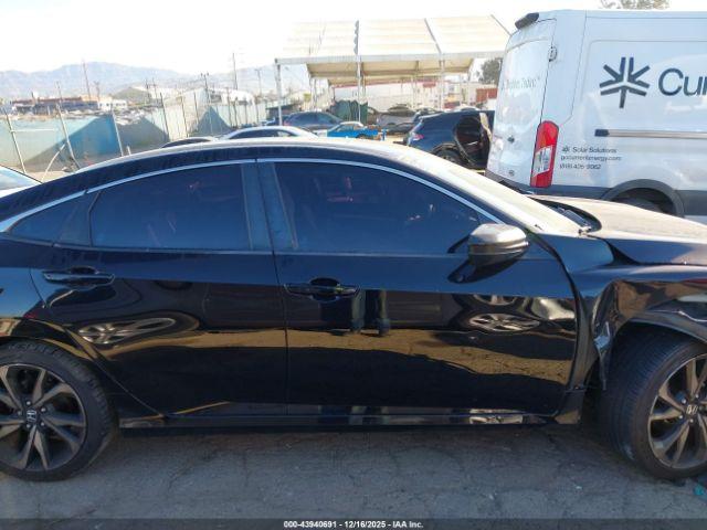 Honda Civic Sport Image 14